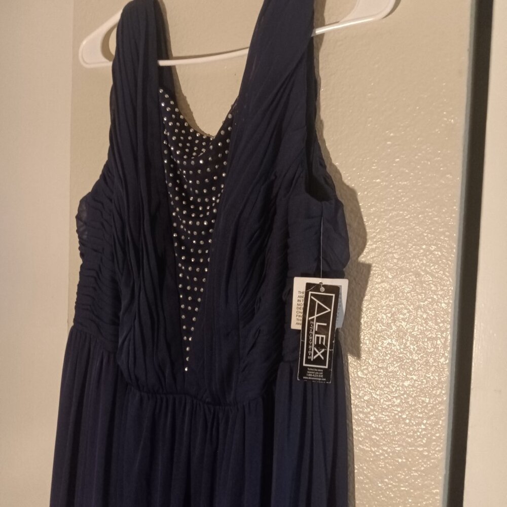 Alex Evenings Formal Dress - Picture 4 of 10
